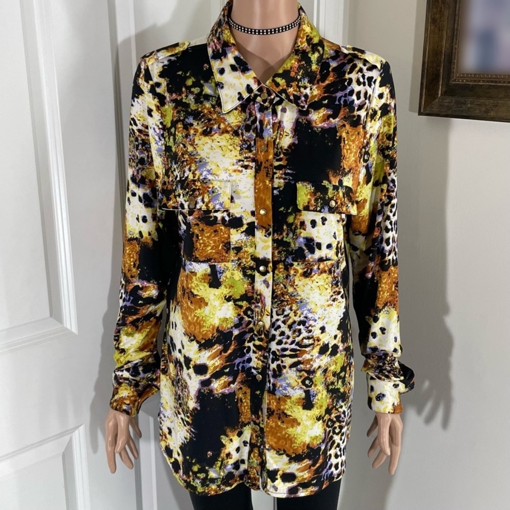 BCBGMAXAZRIA Button Up Shirt Leopard / Animal Print - XL